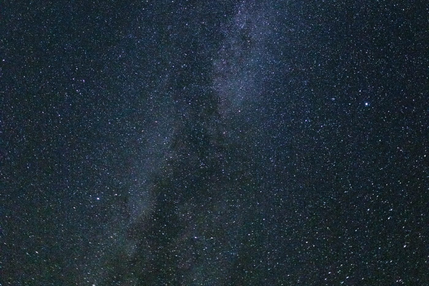 Ausschnitt der Milchstraße im Querformat, fotografiert mit der EOS R5 und Sigma 24mm Art